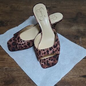 Jessica Simpson Brown Leopard Print Mules